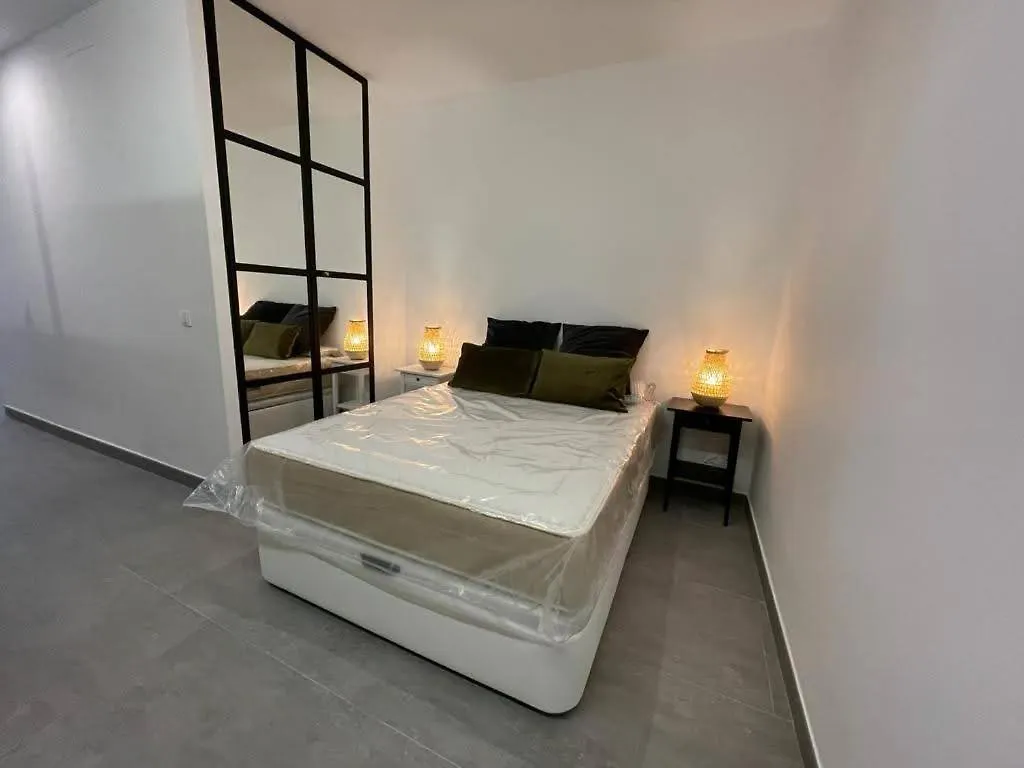 Complejo Pinta18 At1, At2 Y At3 Apartment Seville