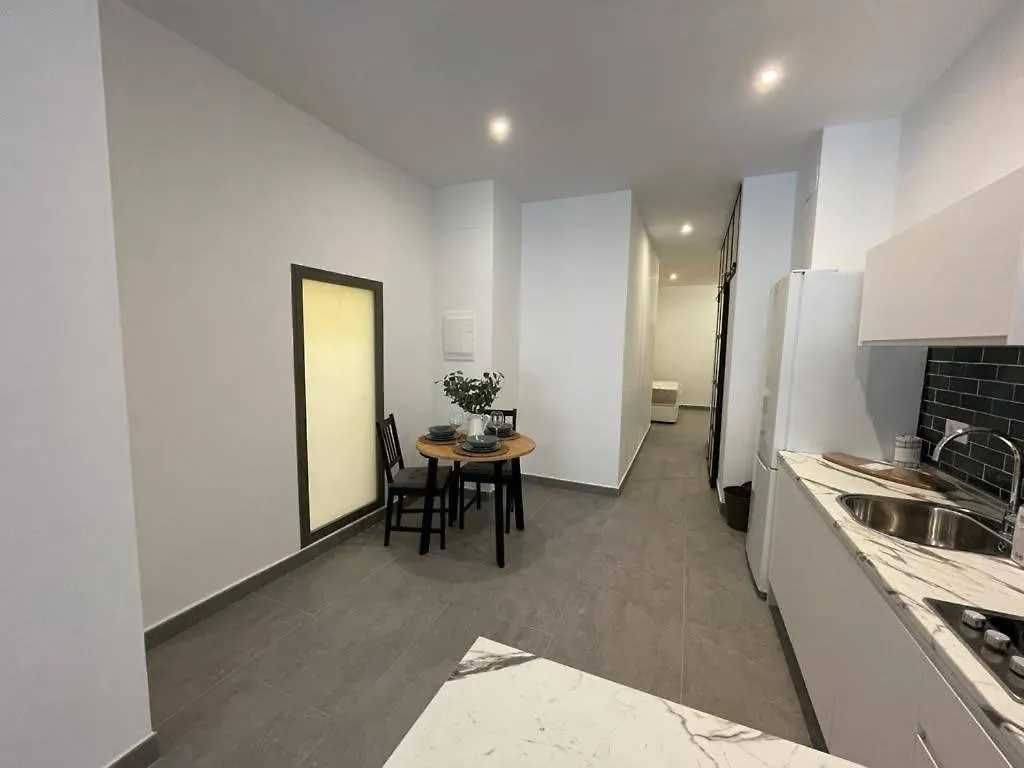 Complejo Pinta18 At1, At2 Y At3 Apartment Seville