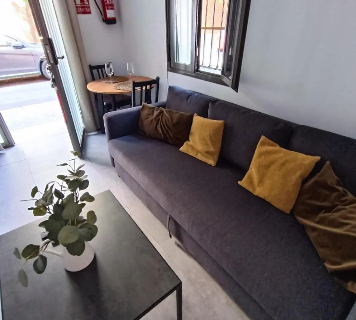 Complejo Pinta18 At1, At2 Y At3 Apartment Seville