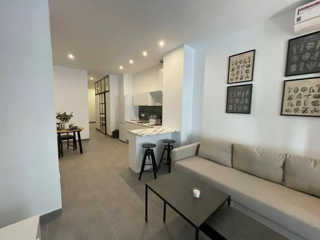 Apartament Complejo Pinta18 At1, At2 Y At3 Sewilla